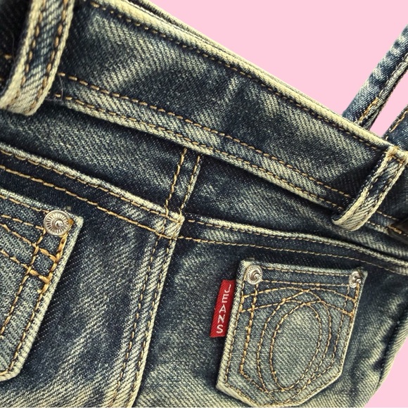 NWT VINTAGE STYLE JEANS HANDBAG WITH DETACHABLE ADJUSTABLE STRAP & BAG CHARMS - Picture 3 of 12